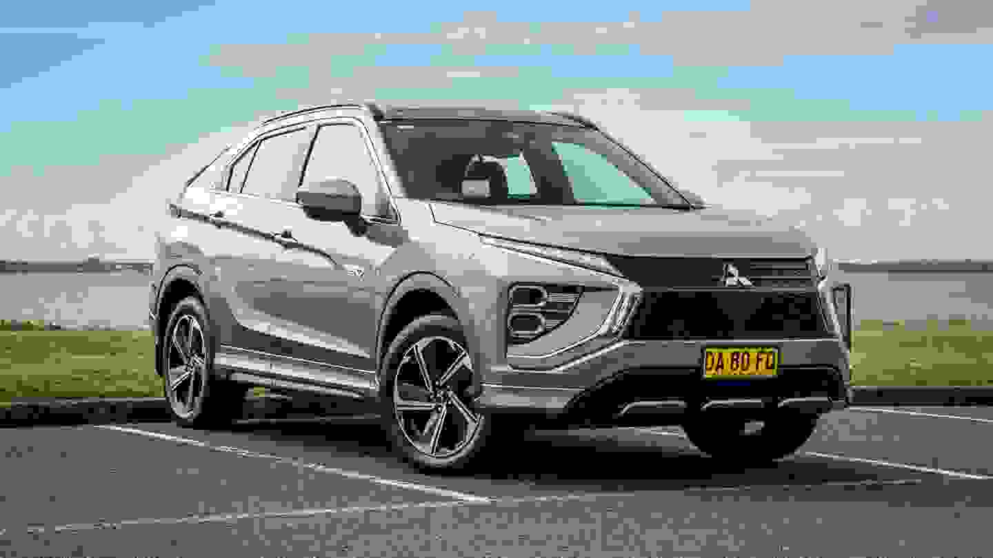 Mitsubishi Eclipse Cross PHEV 3/4 view