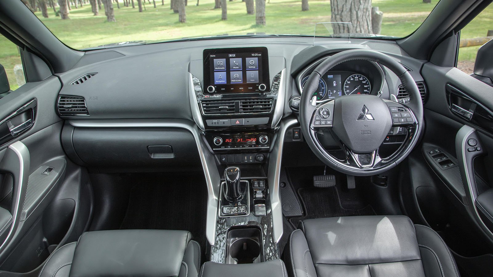 Mitsubishi-Eclipse-Cross-Interior.jpg